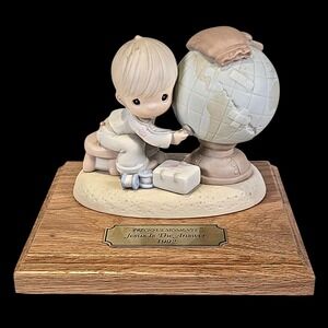 Precious Moments "Jesus Is The Answer" 1992, No. E-1381R, Oak Wood Base, No Box